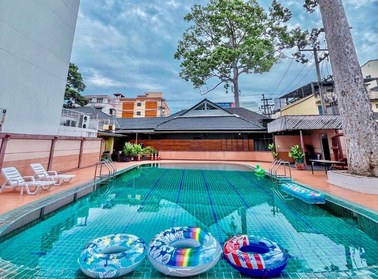 Hotel Pattaya Beach Exterior photo