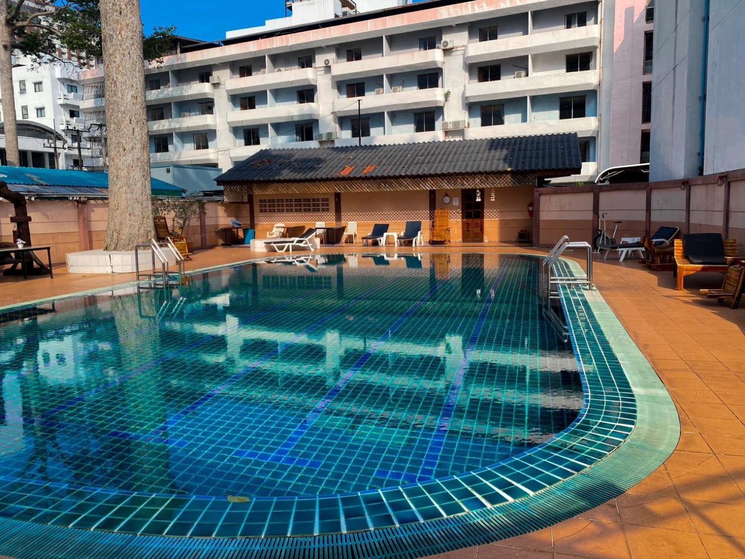 Hotel Pattaya Beach Exterior photo
