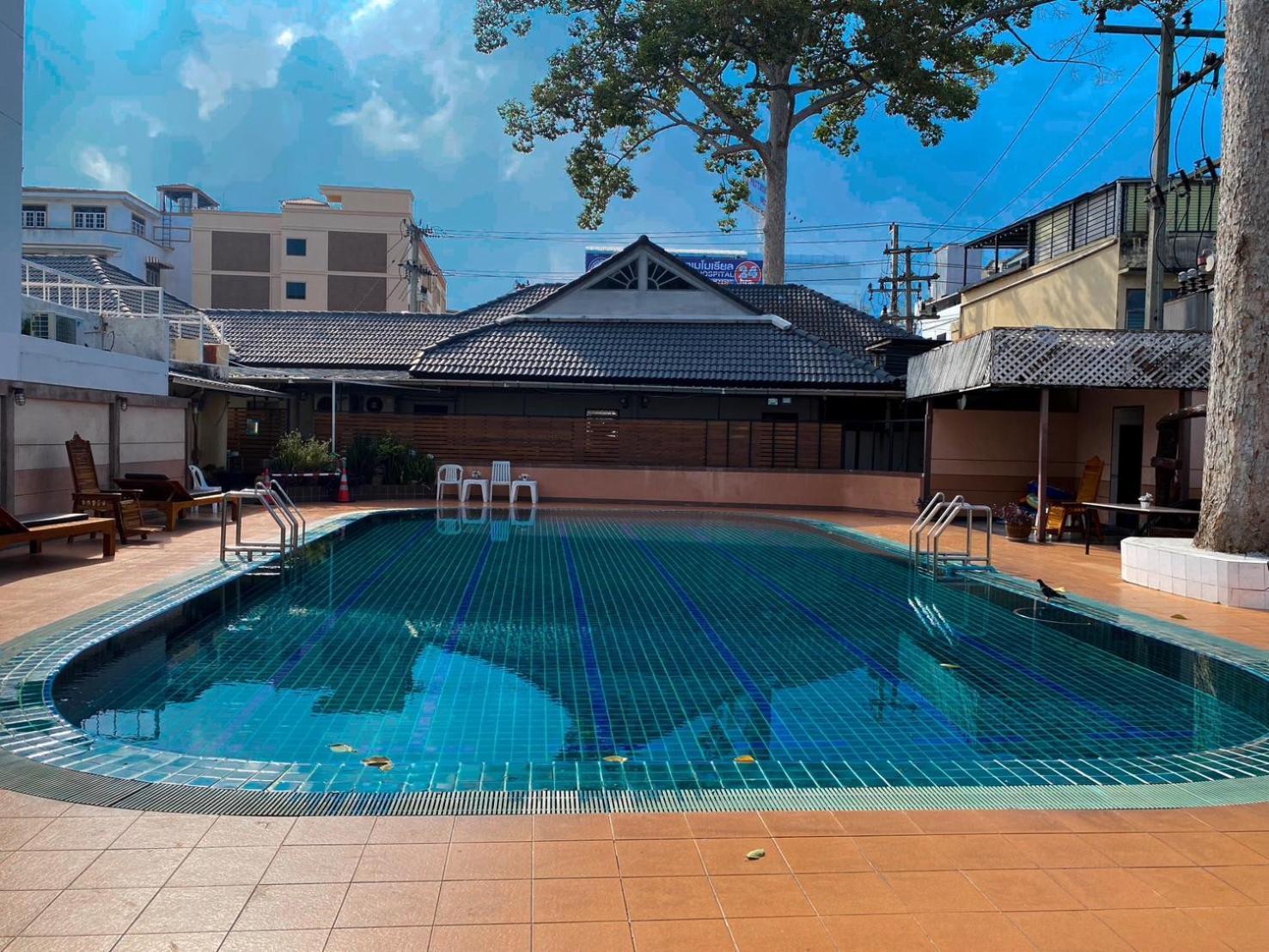 Hotel Pattaya Beach Exterior photo