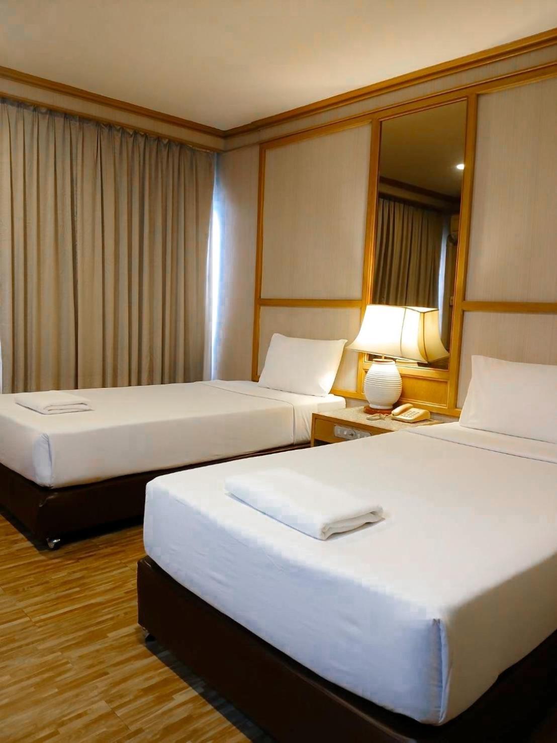 Hotel Pattaya Beach Exterior photo