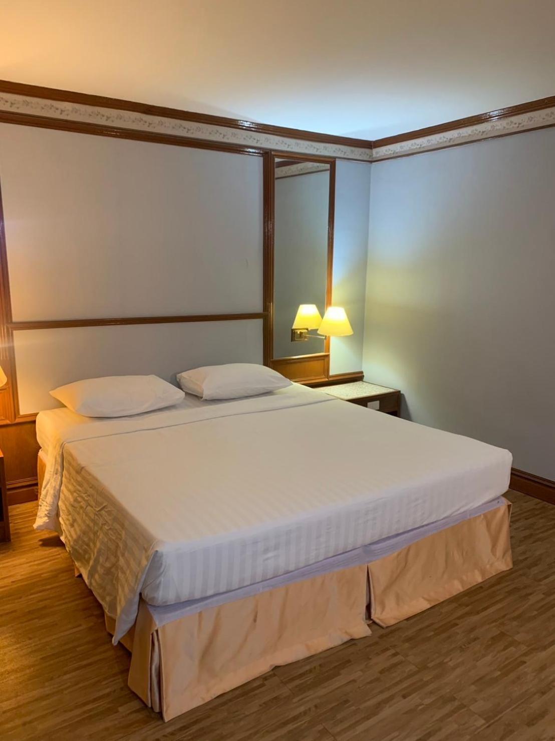 Hotel Pattaya Beach Exterior photo